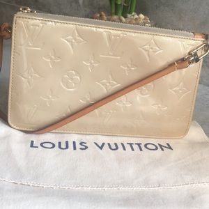 LV Authenticated Vernis Pochette